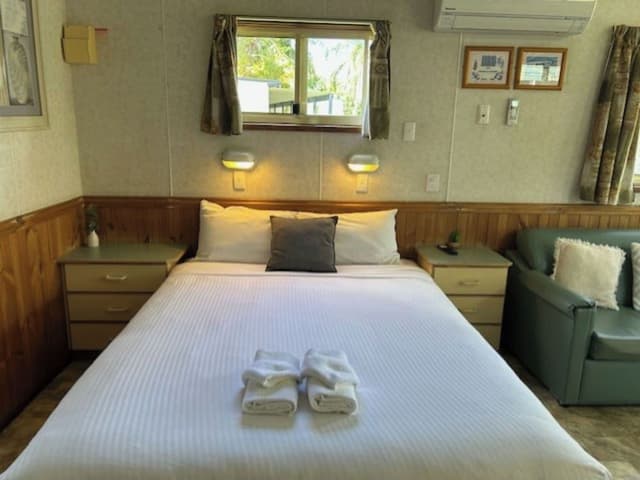 Economy 1 Bedroom Cabin - Pet Friendly