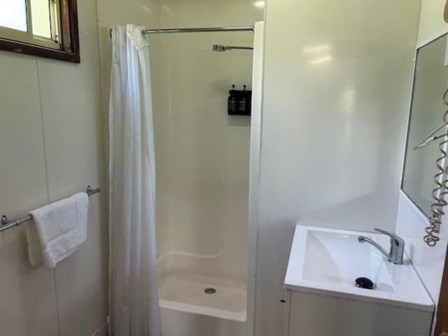 Economy 1 Bedroom Cabin - Pet Friendly