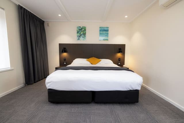 Premier One Bedroom King