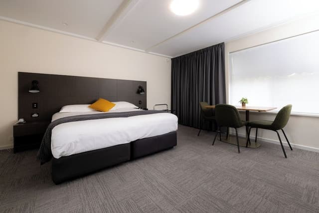 Premier Two Bedroom King