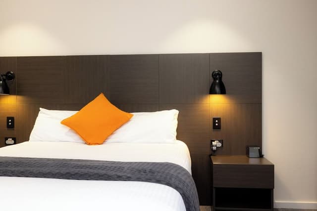 Premier Room, Queen Accessible