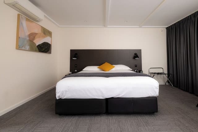 Premier Two Bedroom King