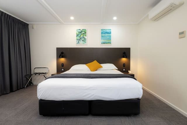Premier One Bedroom King