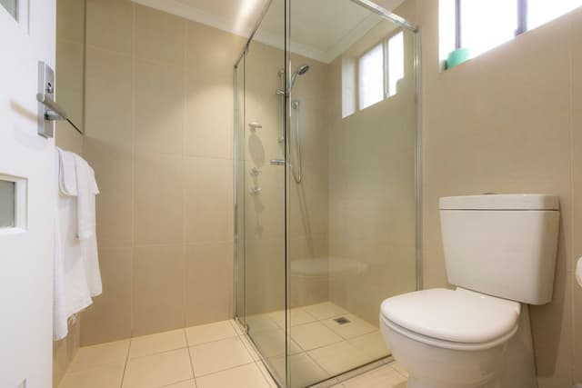 Premier Room, Queen Accessible