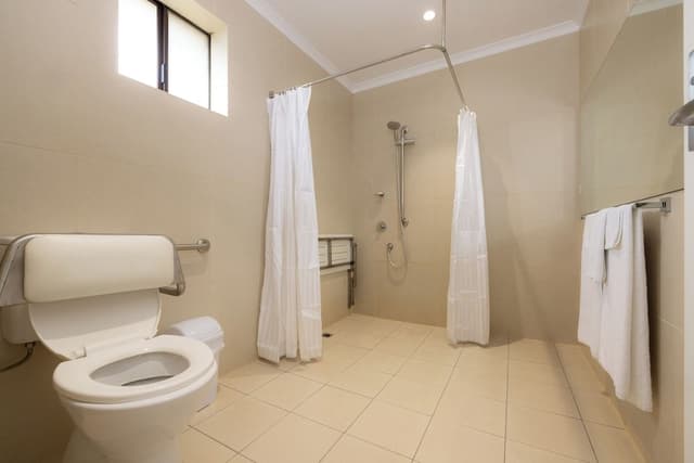 Premier Room, Queen Accessible