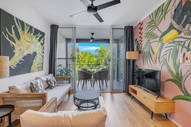 2 Bedroom Apartment with Balcony, Garden View