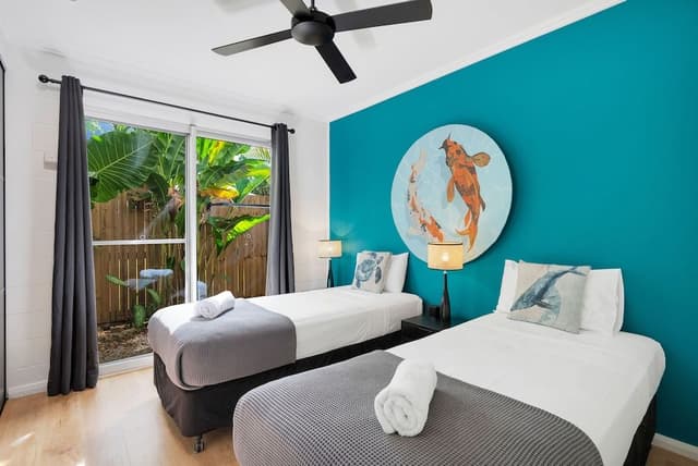 2 Bedroom Apartment with Direct Pool Access