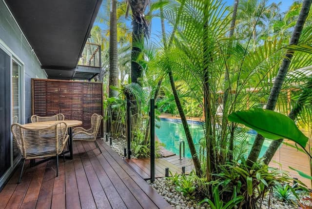 2 Bedroom Apartment with Direct Pool Access