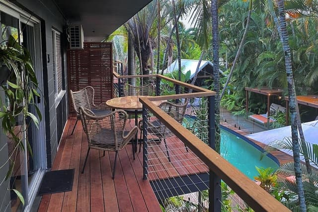 1 Bedroom Apartment with Pool View
