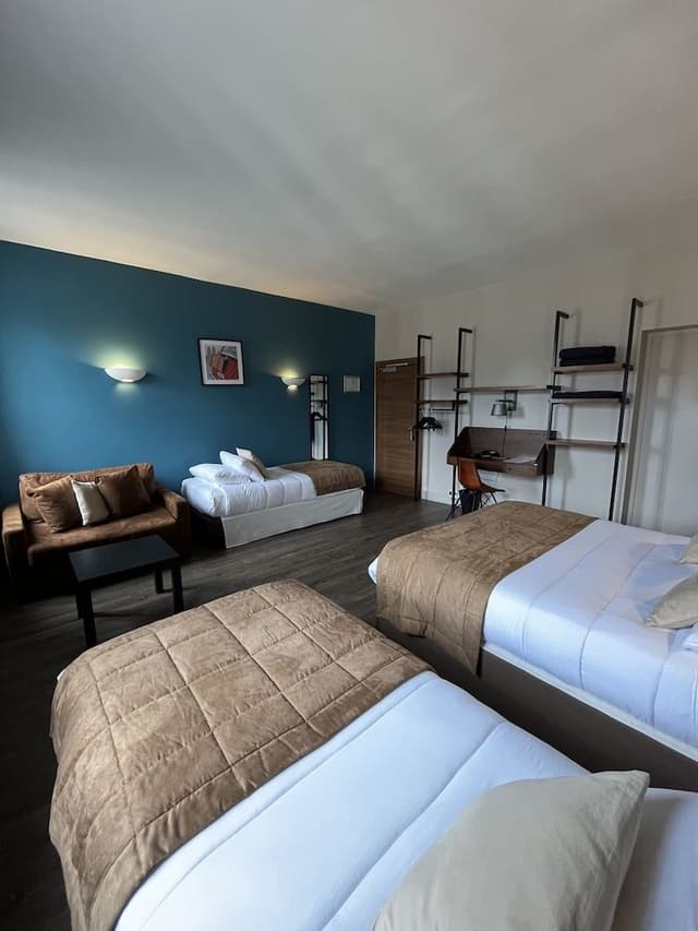 Family Room (5 people)