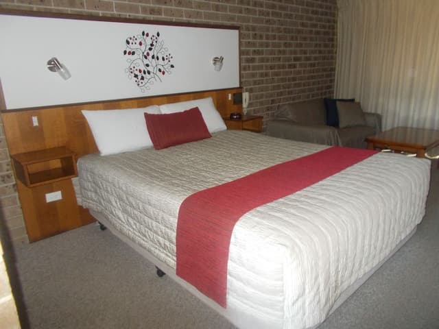 Standard Room, 1 Queen Bed, Non Smoking, Kitchenette (Queen Room)