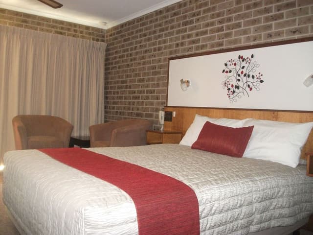 Standard Room, 1 Queen Bed, Non Smoking, Kitchenette (Queen Room)