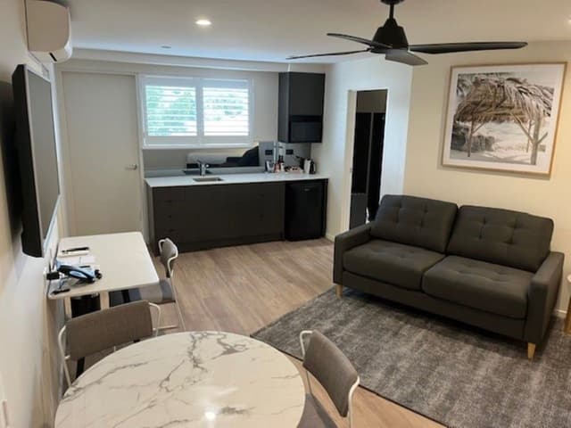 Family Studio (2 Rooms)