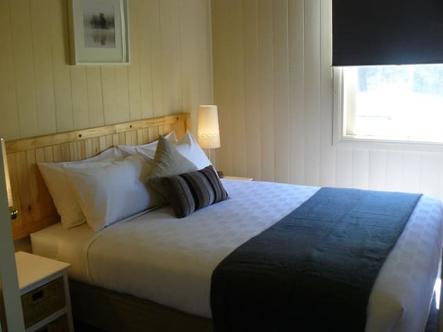 Standard Suite, 2 Bedrooms, Kitchen (Cottage)