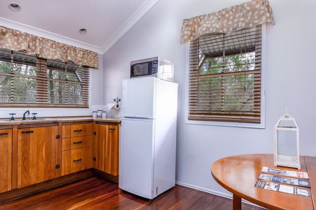 Standard Studio, Kitchen (Studio Cottage)