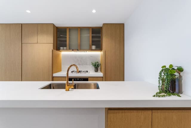 3 Bedroom 3 Bathroom City View Apartment