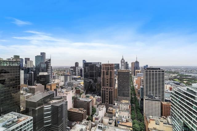 3 Bedroom 3 Bathroom City View Apartment