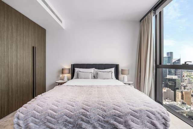 3 Bedroom 3 Bathroom City View Sub Penthouse Apartment