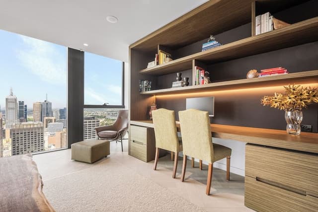 3 Bedroom 3 Bathroom City View Sub Penthouse Apartment