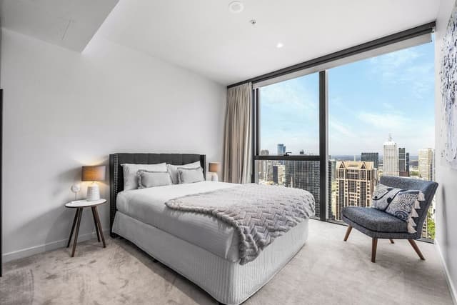 3 Bedroom 3 Bathroom City View Sub Penthouse Apartment