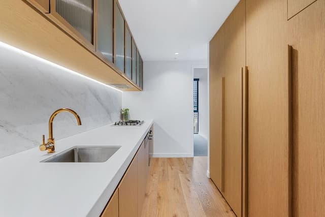 2 Bedroom 2 Bathroom Apartment