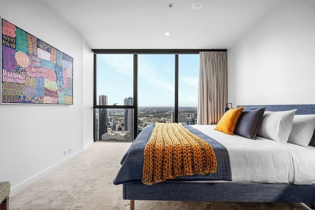 3 Bedroom 3 Bathroom City View Sub Penthouse Apartment