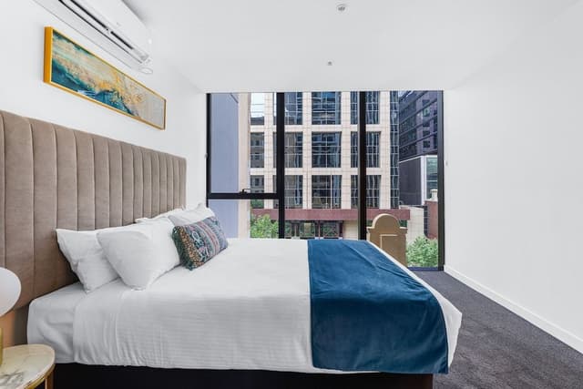 2 Bedroom 2 Bathroom Split Level Apartment