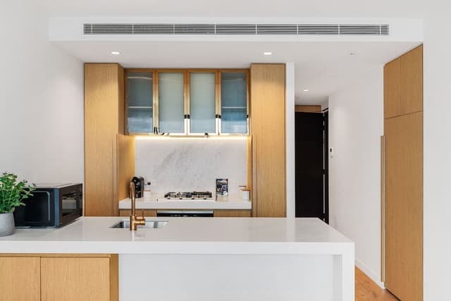 2 Bedroom 2 Bathroom Apartment