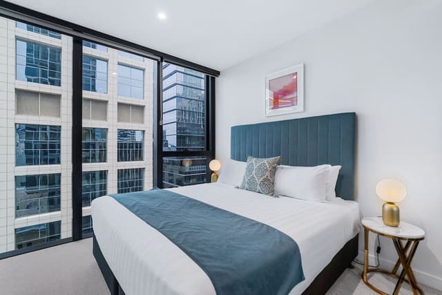 2 Bedroom 2 Bathroom Apartment