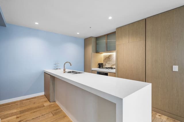 3 Bedroom 3 Bathroom City View Apartment