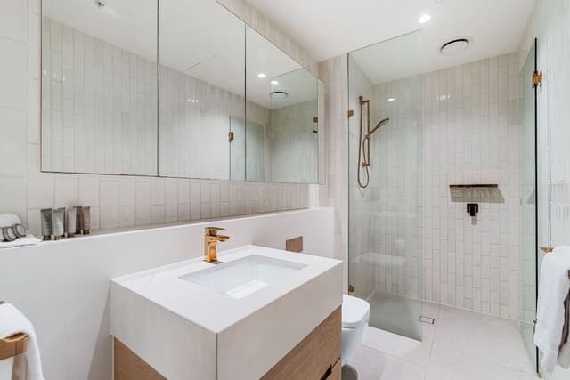 2 Bedroom 1 Bathroom Apartment