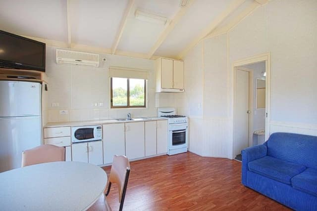 Standard Cabin - Sleeps 4