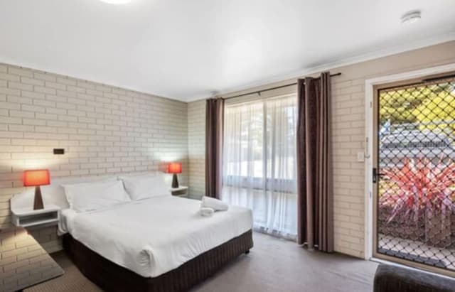 Standard Motel Room - Sleeps 2