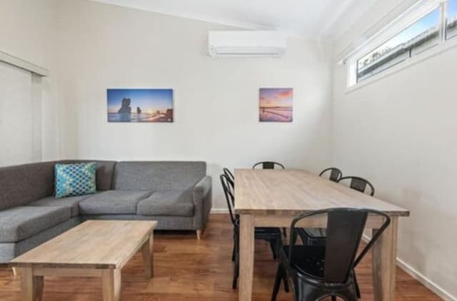 Deluxe 2 Bedrooms Cabin