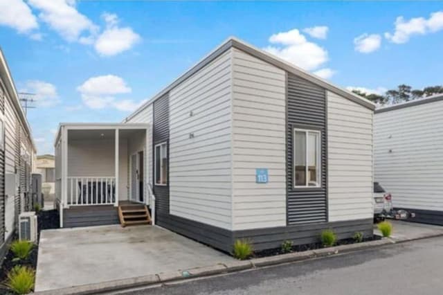 Deluxe 2 Bedrooms Cabin