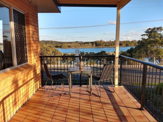 Riverview King Room