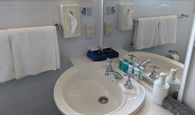 Riverview King Room