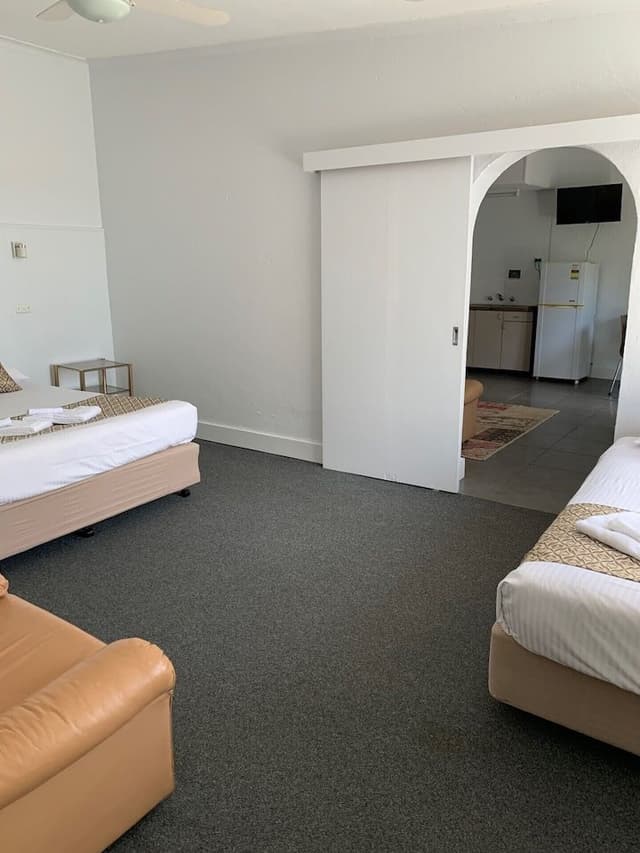 Family Apartment, 2 Bedrooms, Kitchen, Garden View