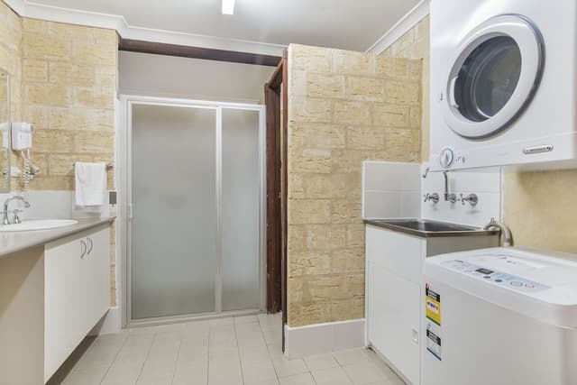Deluxe 3 Bedroom Cabin