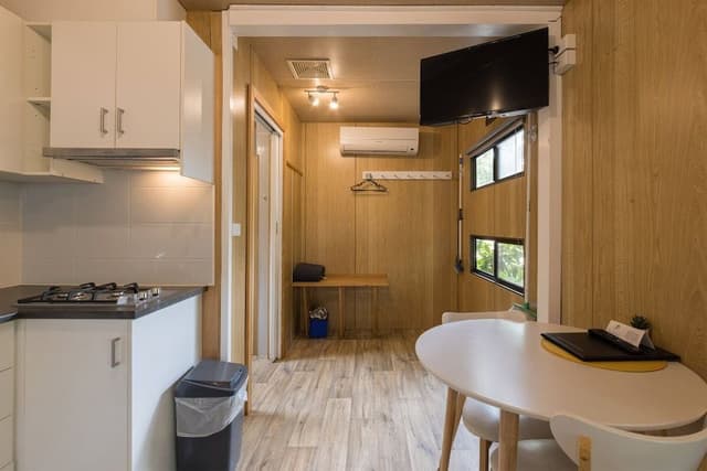 Bark Royal Studio (Dog Friendly)