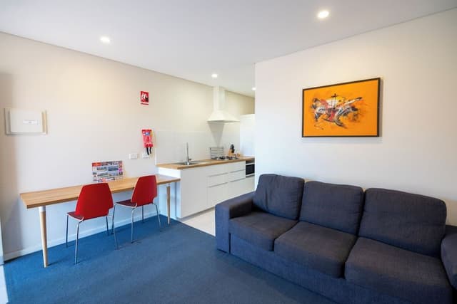 1 Bedroom Apartment (Queen)