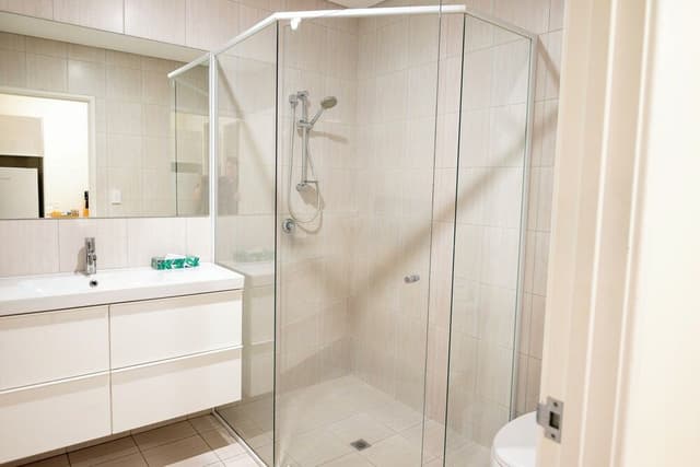 1 Bedroom Apartment (Queen)