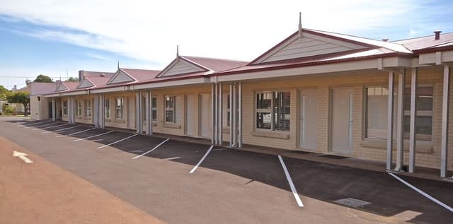 1 Bedroom Apartment (2 Single Beds)