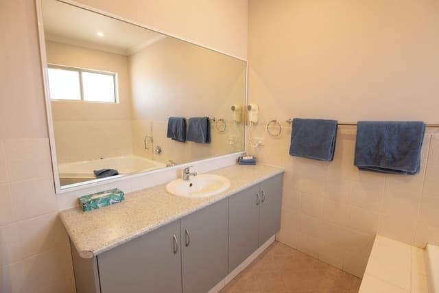 Studio, 1 Queen Bed, Non Smoking, Kitchenette