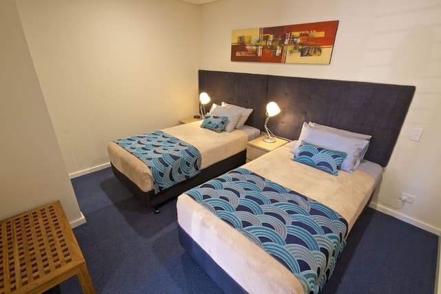 1 Bedroom Apartment (2 Single Beds)