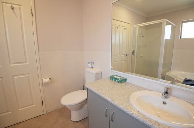 Studio, 1 Queen Bed, Non Smoking, Kitchenette