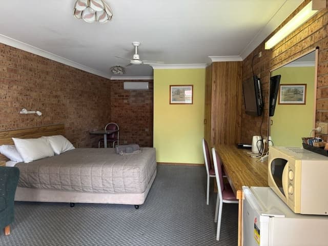 Deluxe Room, 1 Queen Bed