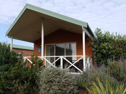 Deluxe 2 Bedroom Cabin - Sleeps 6