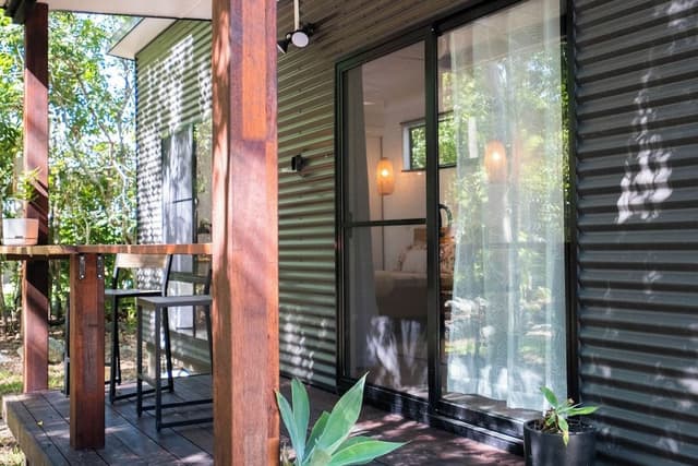 Wattle Cabin