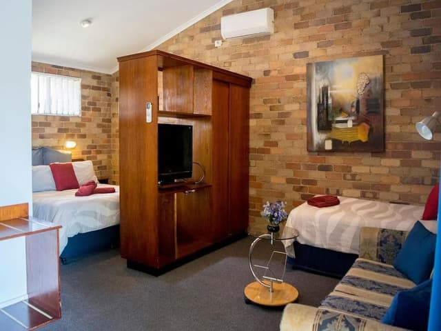 Executive Suite, 1 Bedroom, Non Smoking, Jetted Tub